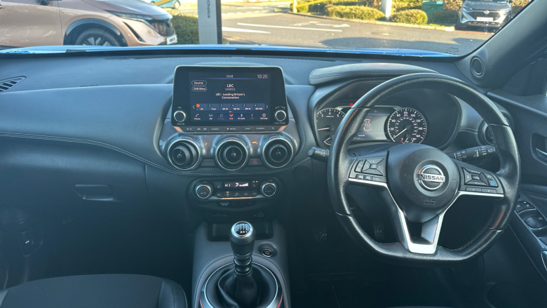 Nissan Juke 1.0 DiG-T 114 Tekna 5dr Petrol Hatchback